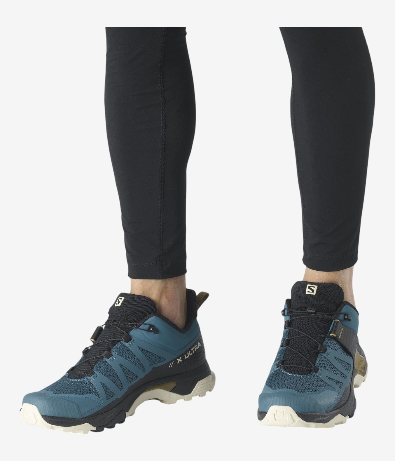 X ULTRA 4 Hiking Shoes - SalomonGCC