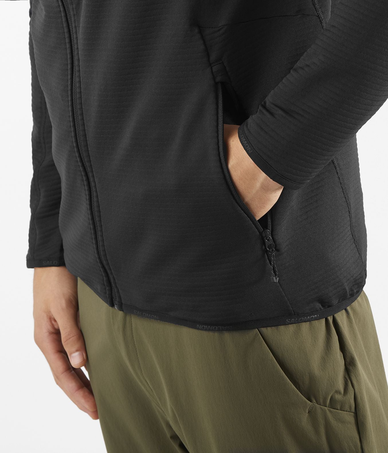ESSENTIAL LIGHTWARM